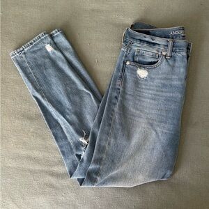 American Eagle Skinny Mom Jeans